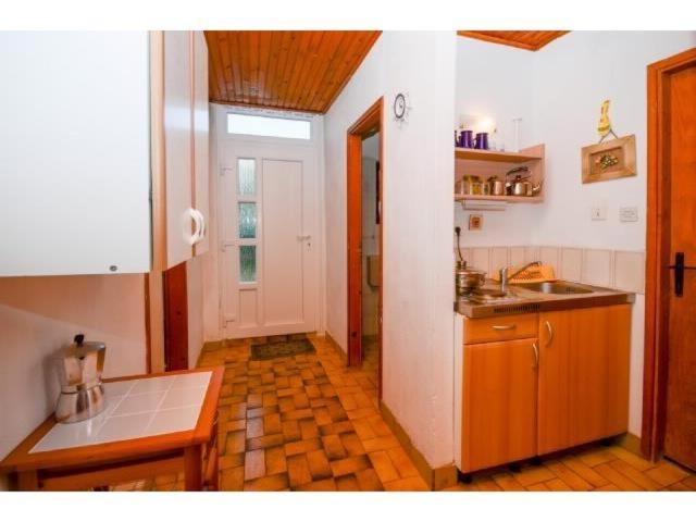 קרק Apartments With A Parking Space Krk - 11646 מראה חיצוני תמונה